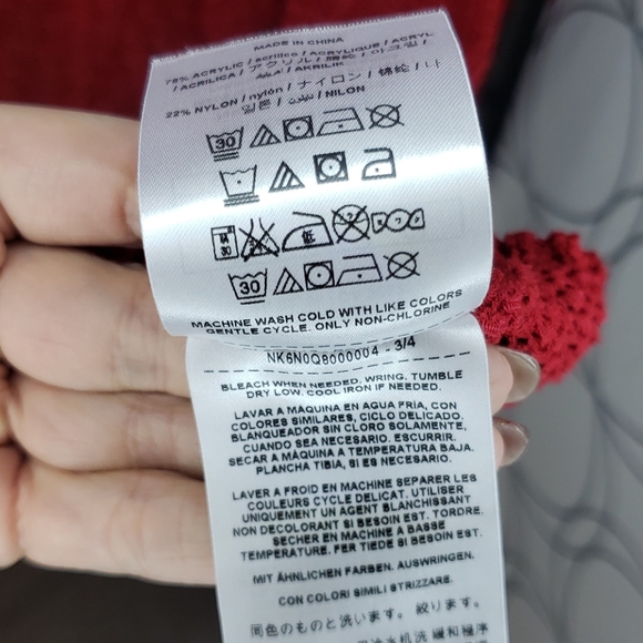 Euc G by Guess red asemmetrical cable knit sweater - Picture 6 of 6